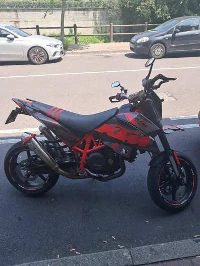 KTM 690 Supermoto usata