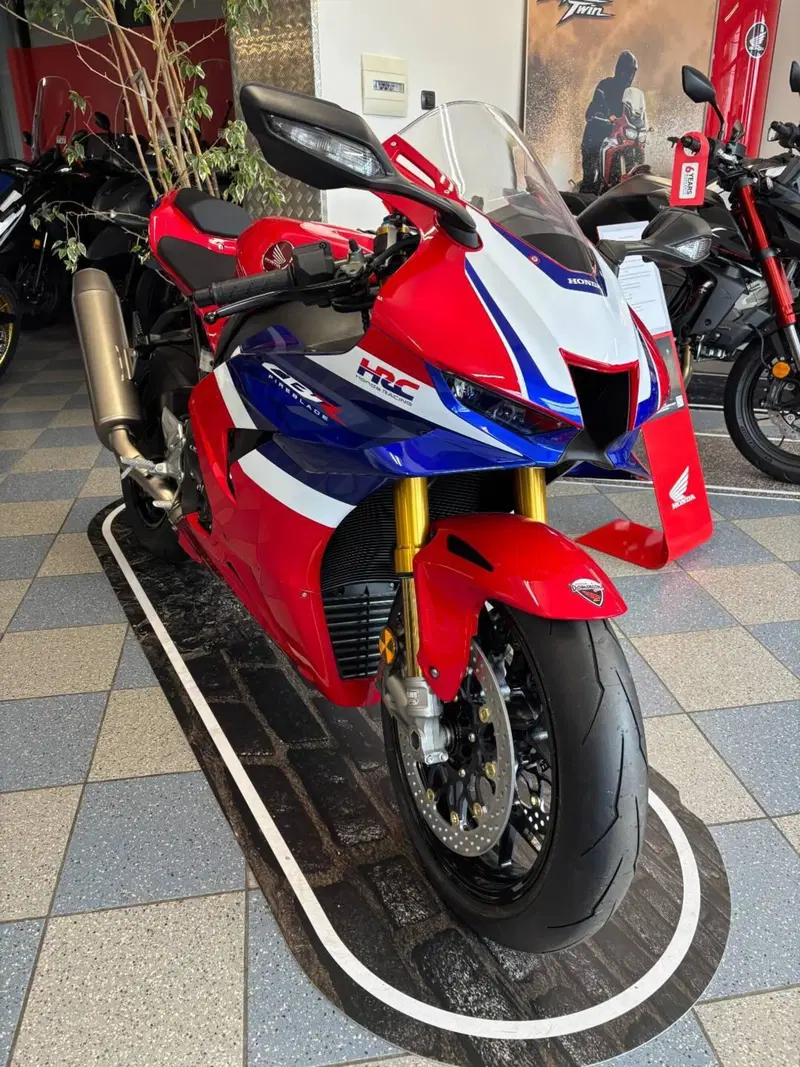 Honda CBR 1000 RR-R Fireblade SP (2024 - 26)