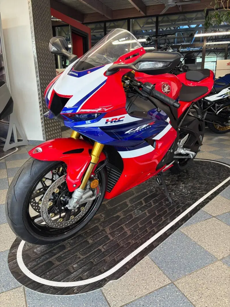 Honda CBR 1000 RR-R Fireblade SP (2024 - 26) (3)