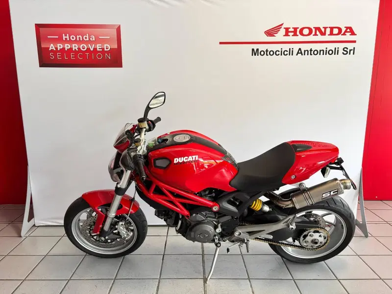 Ducati Monster 1100 (2009 -10) (2)