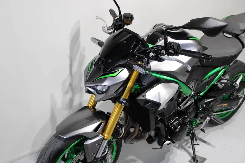 Kawasaki Z 900 SE (2025 - 26) (8)