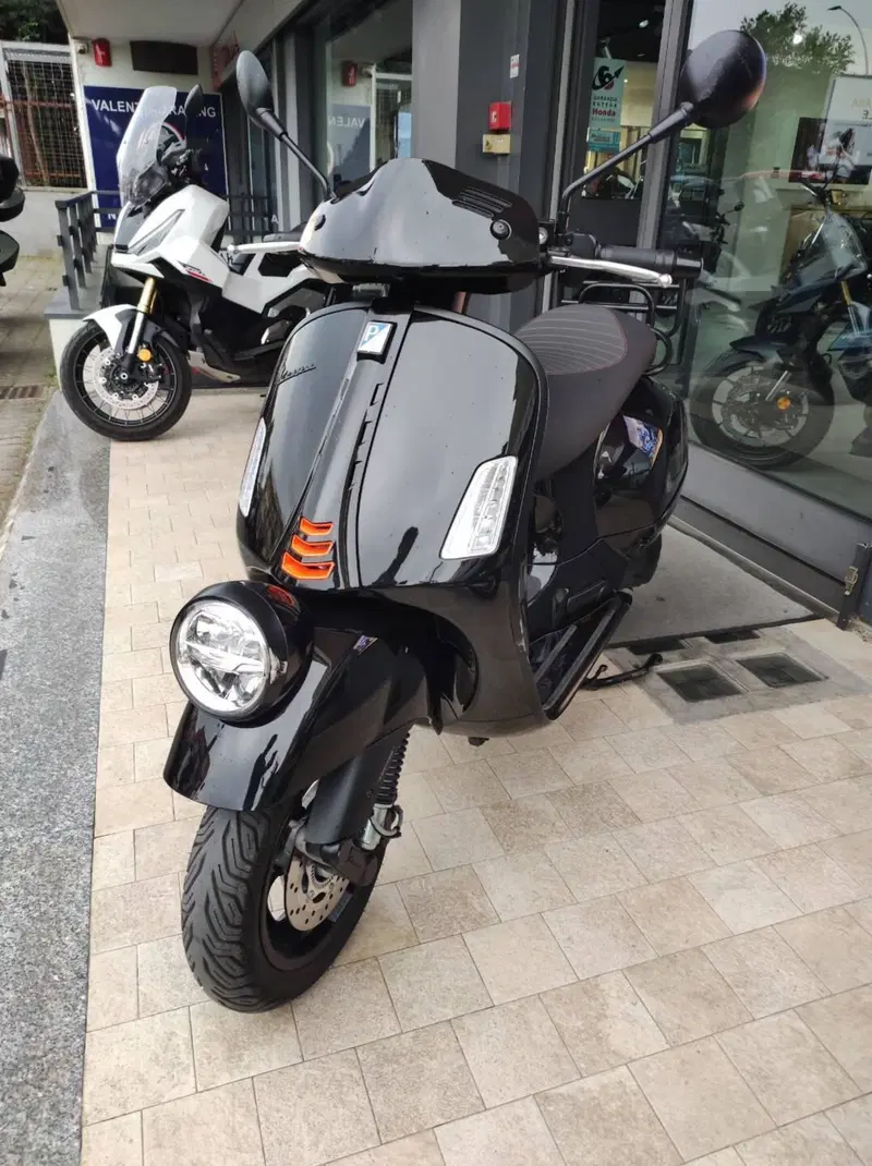 Vespa GTV 300 Hpe (2023 - 25) (4)