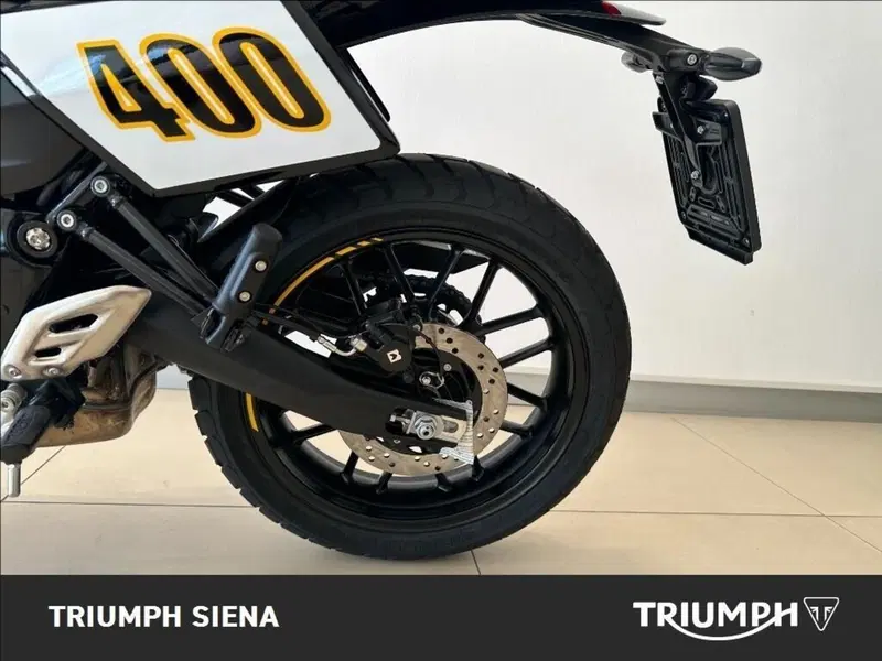 Triumph Tracker 400 (2026) (9)