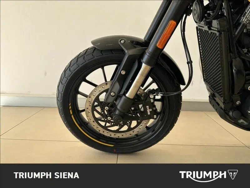 Triumph Tracker 400 (2026) (7)