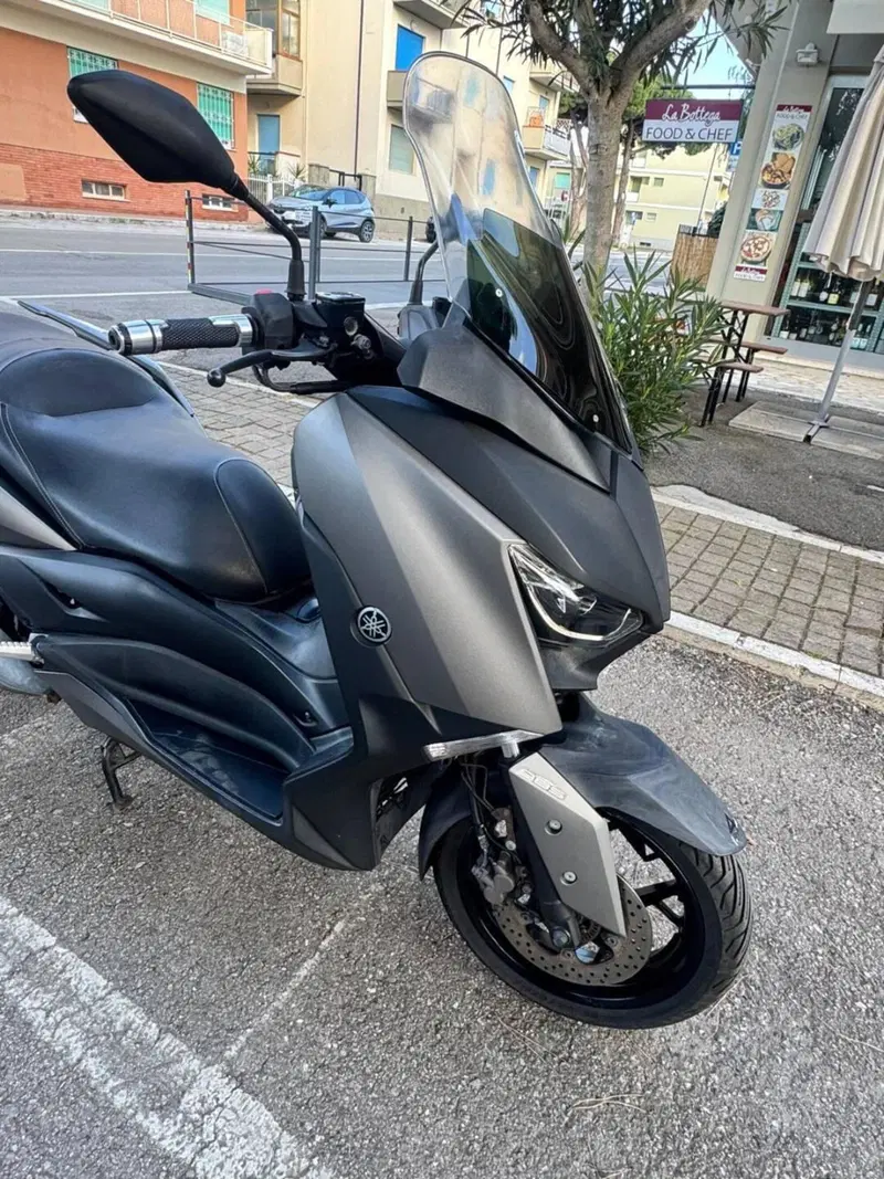 Yamaha X-Max 300 ABS (2017 - 20) (6)