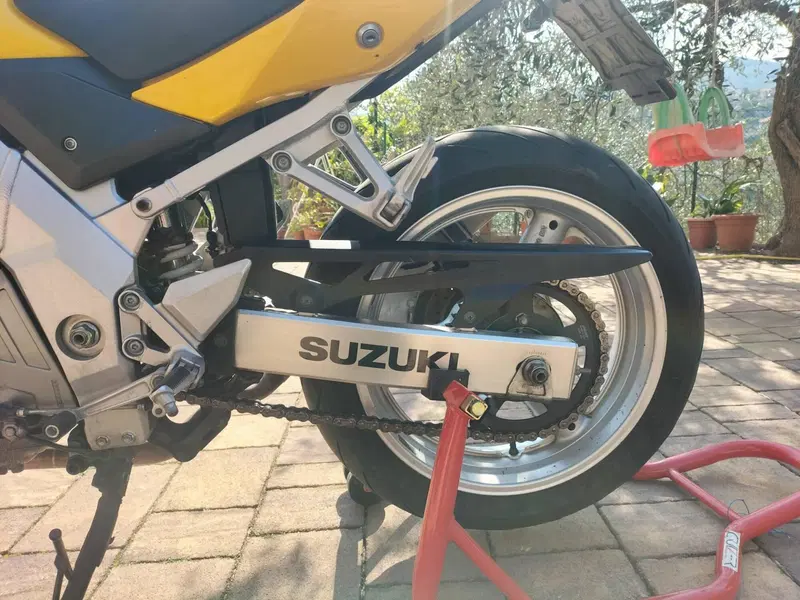 Suzuki SV 650 (2003 - 06) (2)