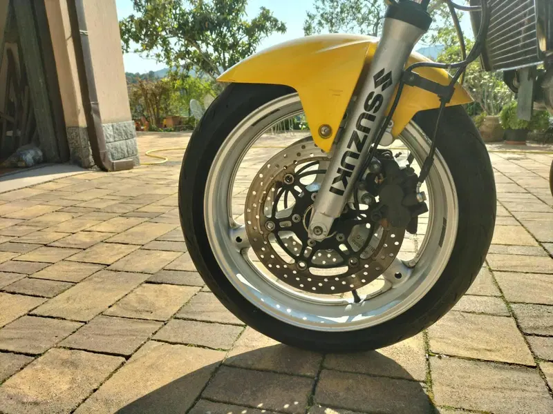 Suzuki SV 650 (2003 - 06) (3)