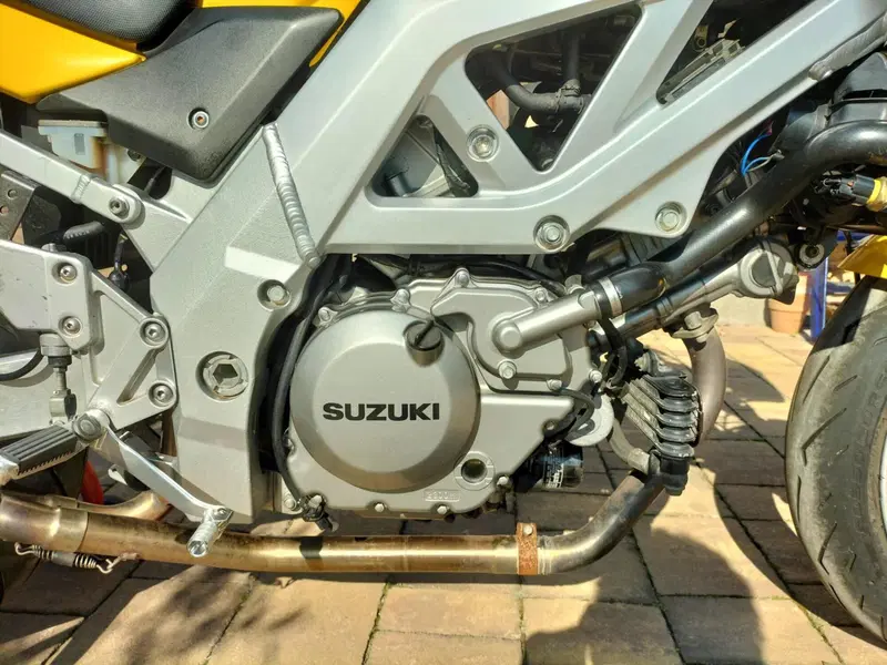 Suzuki SV 650 (2003 - 06) (7)