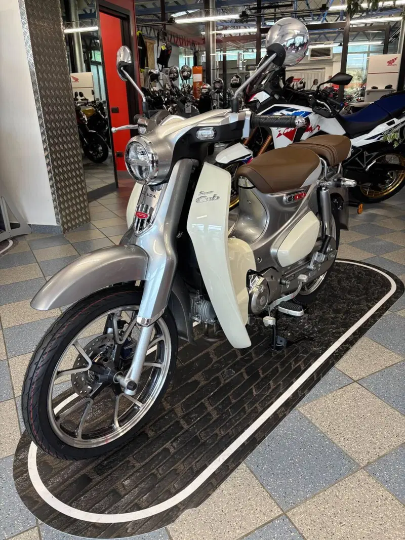 Honda Super Cub C125 (2022 - 24) (3)