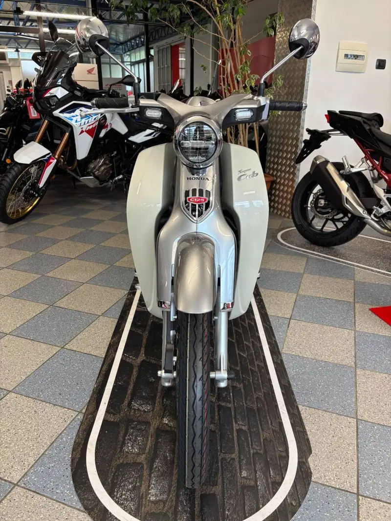 Honda Super Cub C125 (2022 - 24) (2)