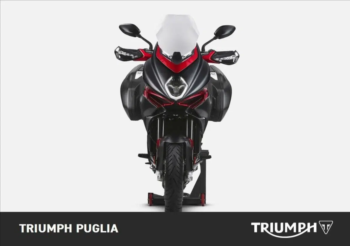 MV Agusta Turismo Veloce 800 Lusso SCS (2021 - 26) (4)