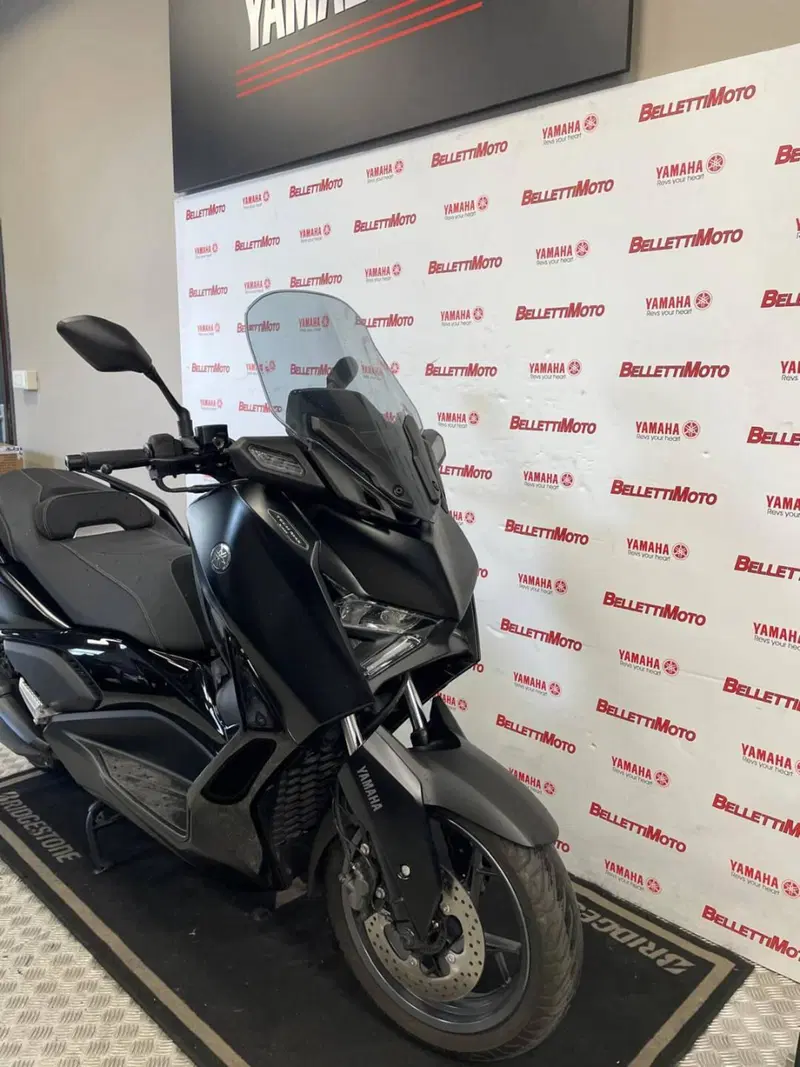 Yamaha X-Max 300 Tech Max (2021 - 24) (2)