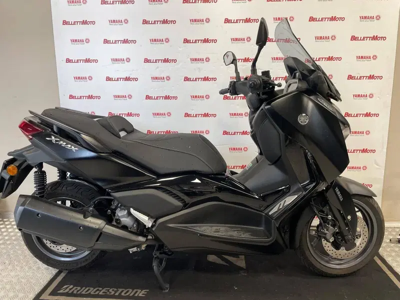 Yamaha X-Max 300 Tech Max (2021 - 24) (3)