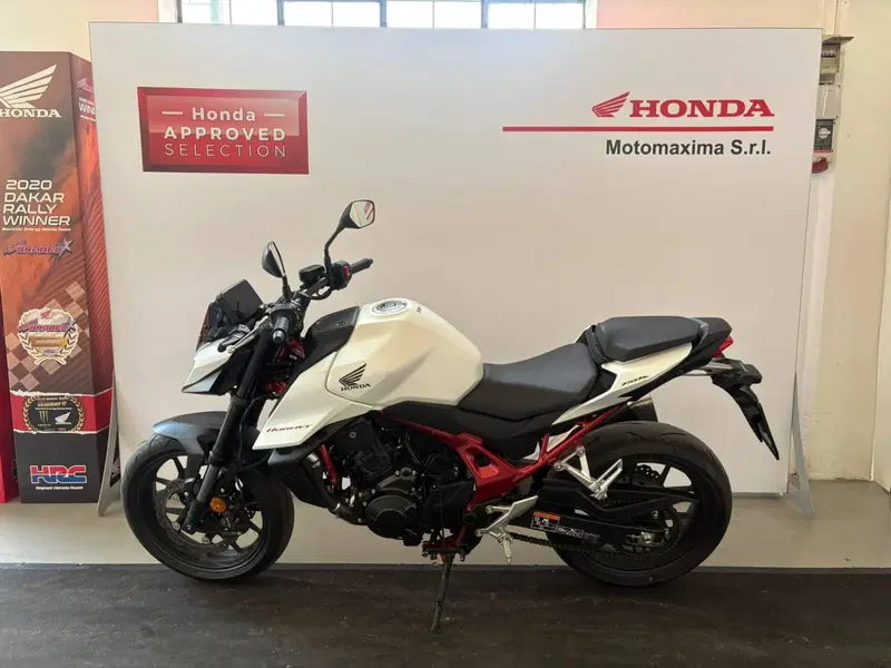 Honda CB 750 Hornet (2025) (3)