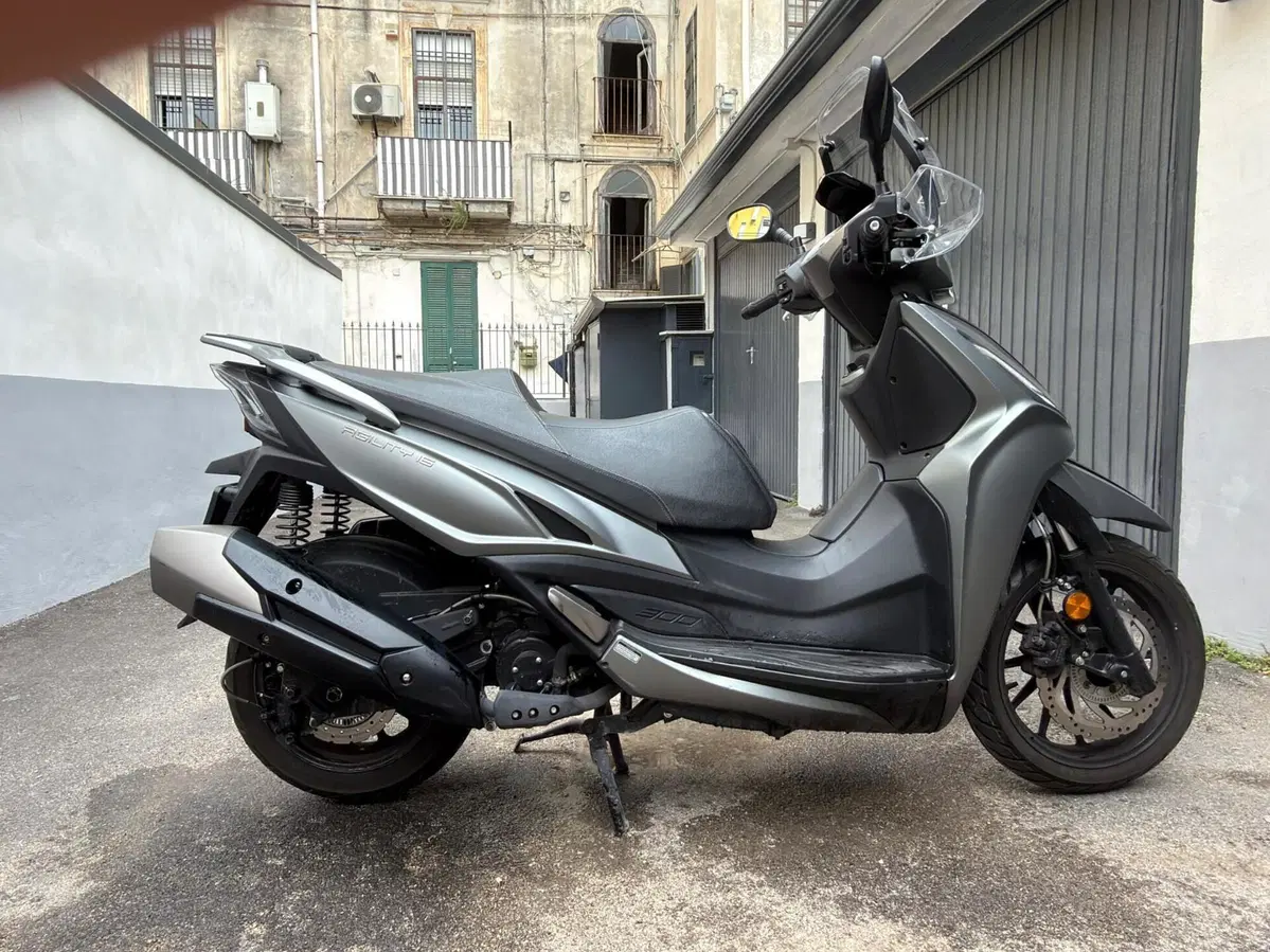 Kymco Agility 300i (2021 - 25) (2)