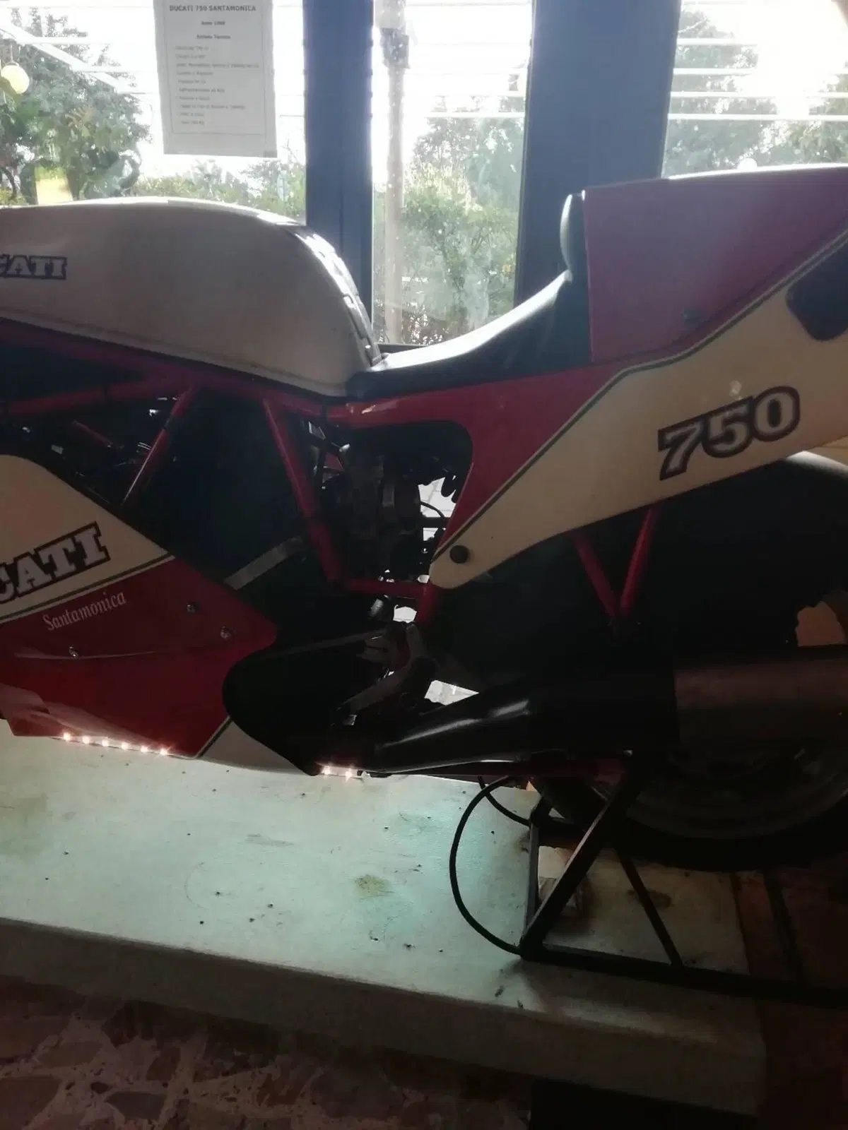 Ducati Santamonica 750