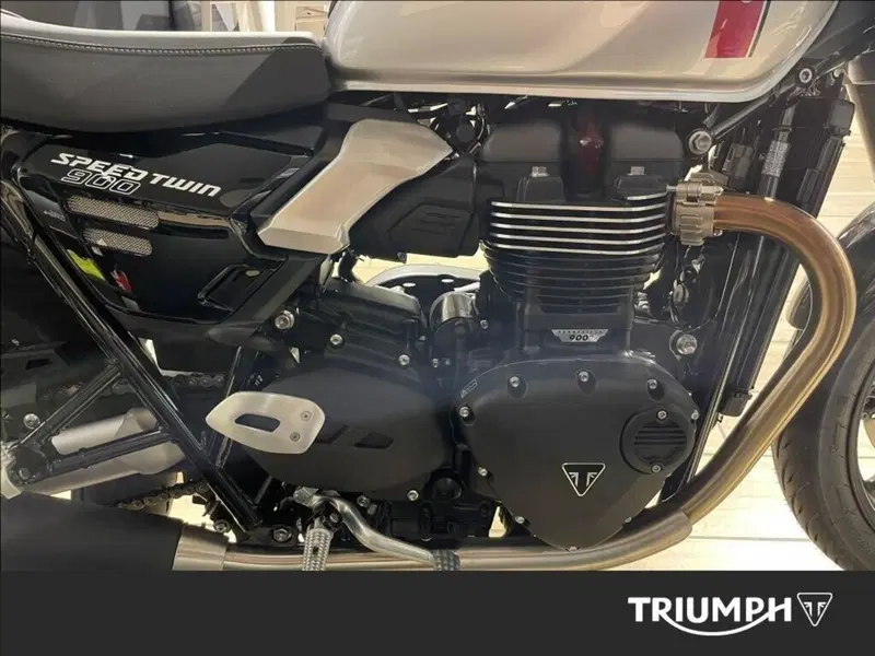 Triumph Speed Twin 900 (2025 - 26) (6)