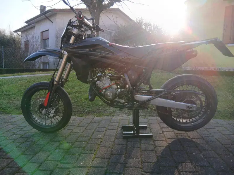 Husqvarna SM 125 (2007) (4)