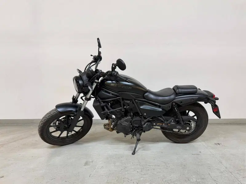 Kawasaki Eliminator 500 SE (2024 - 26) (3)