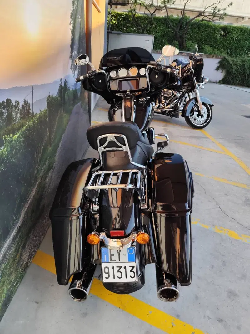 Harley-Davidson Street Glide Special (2021 - 23) (7)