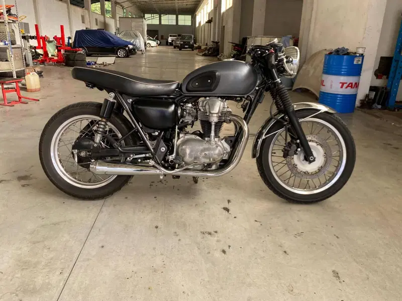 Kawasaki W 650 (2001 - 06) (3)