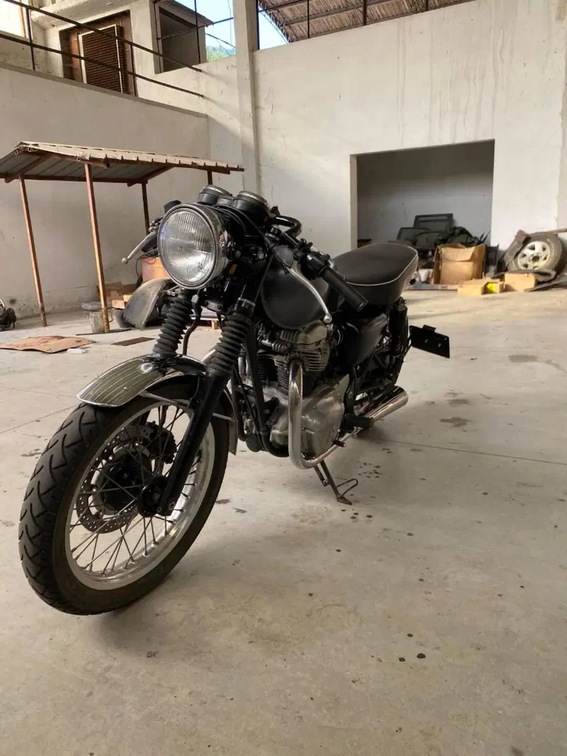 Kawasaki W 650 (2001 - 06) (4)