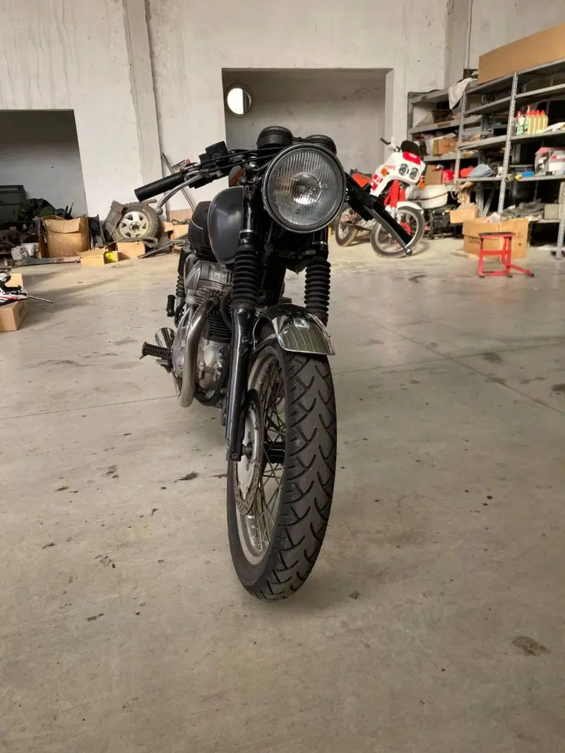 Kawasaki W 650 (2001 - 06) (5)