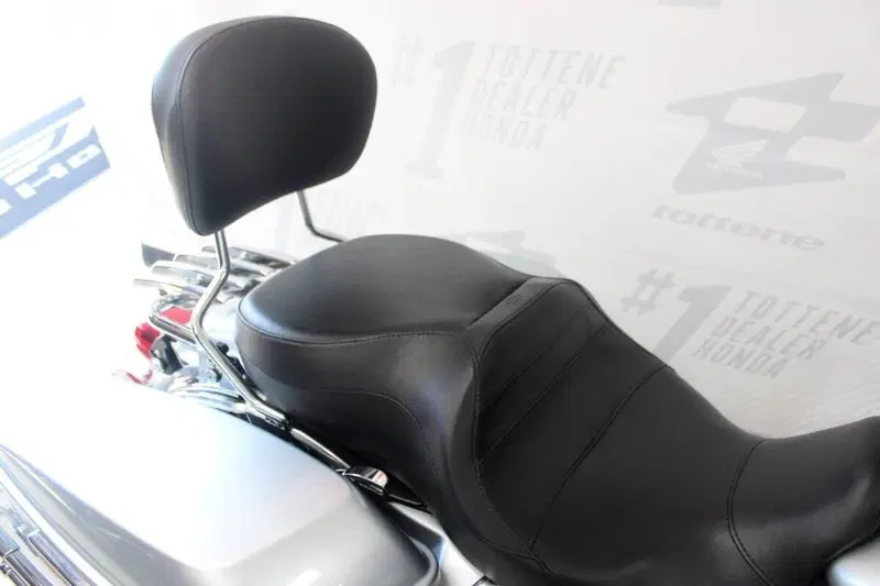 Harley-Davidson 1690 Electra Glide Ultra Limited (2014 - 15) - FLHTK (5)