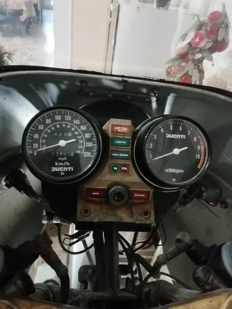 Ducati Pantah SL 600 (3)