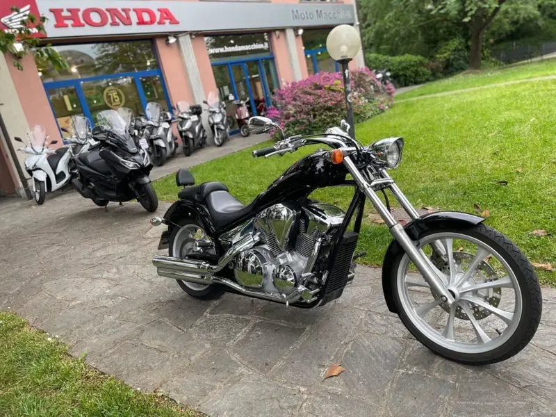 Honda VT 1300 CX (2009 - 16) (2)