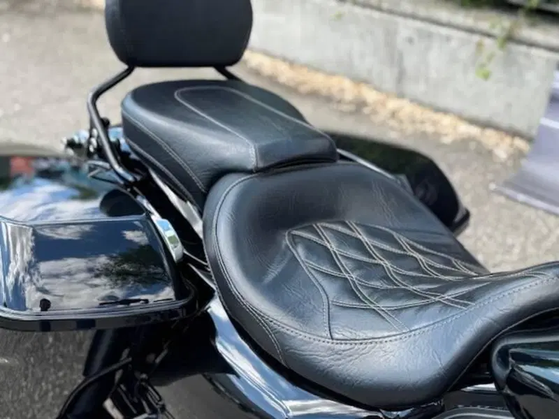 Harley-Davidson Road Glide ST (2022 - 23) (4)