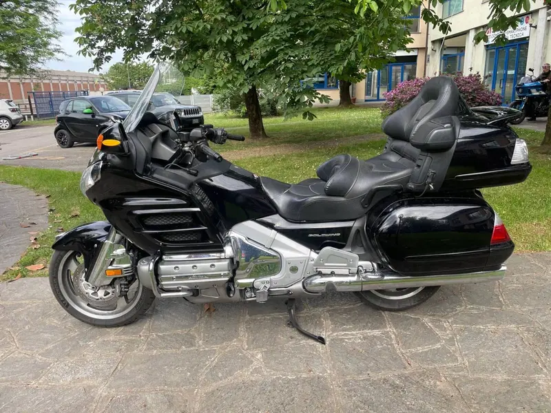 Honda GL 1800 Gold Wing (2007 - 11) (5)
