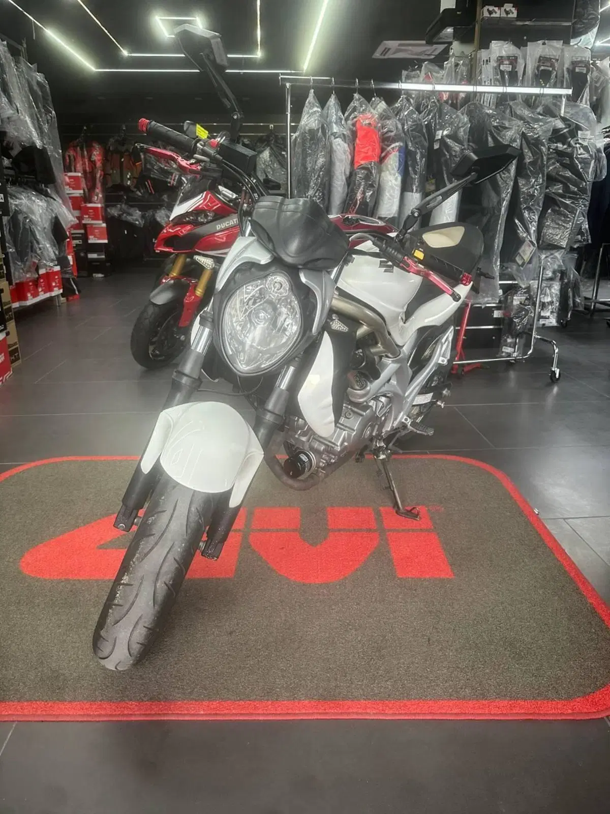 Suzuki SV 650 (2006 - 11)