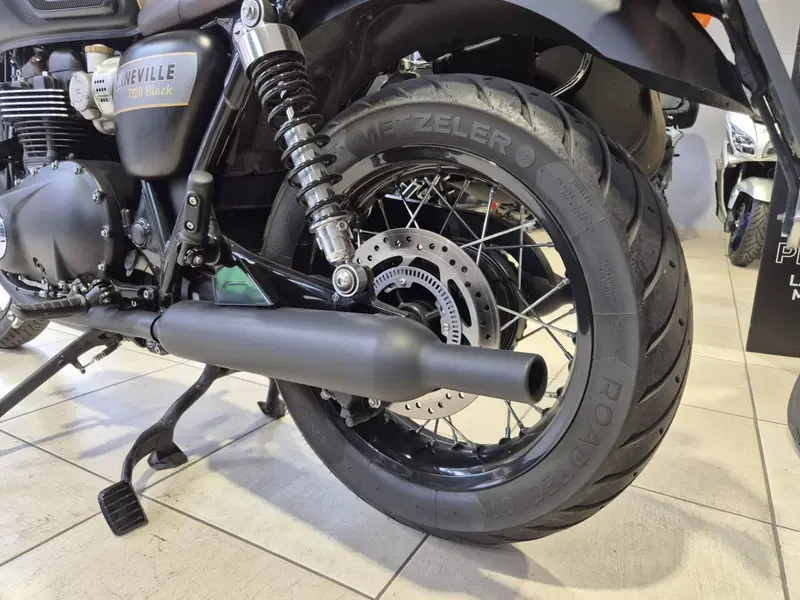 Triumph Bonneville T120 Gold Line Edition (2021) (8)