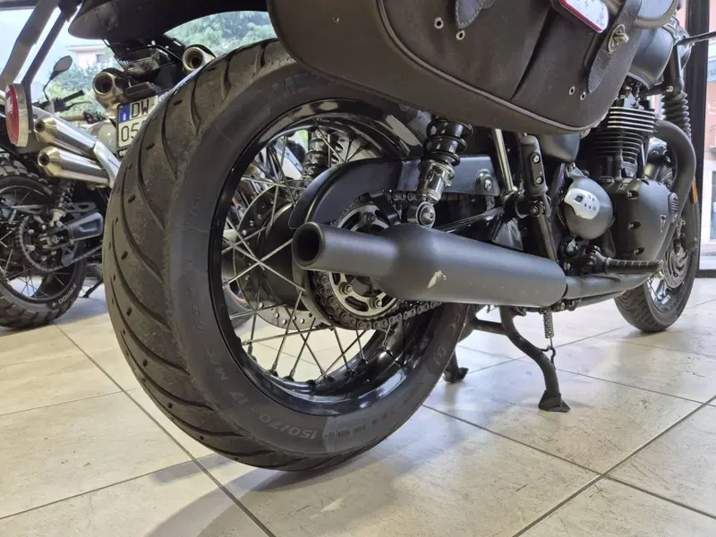 Triumph Bonneville T120 Gold Line Edition (2021) (11)