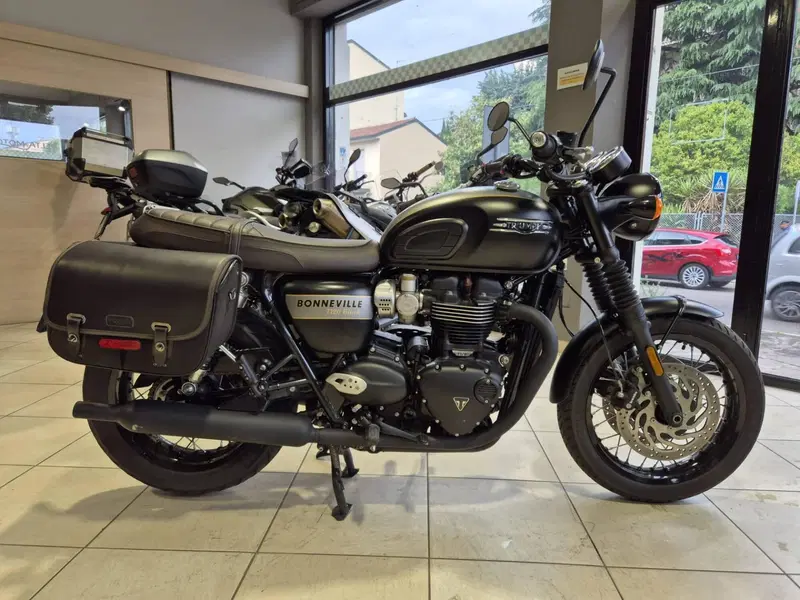 Triumph Bonneville T120 Gold Line Edition (2021)