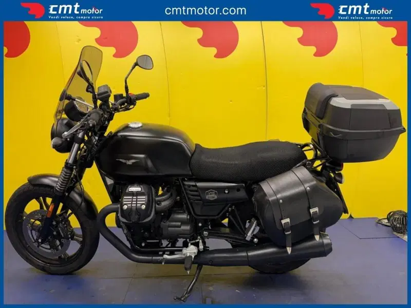 Moto Guzzi V7 III Stone (2017 - 20) (3)
