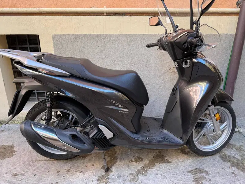 Honda SH 150i (2020 - 23) (3)