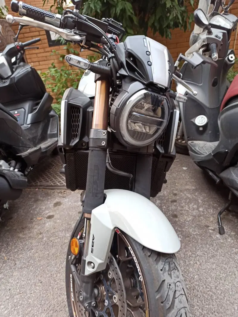 Honda CB 650 R (2021 - 23) (14)