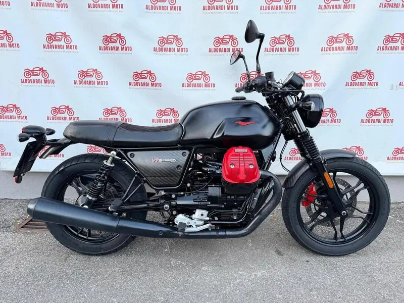 Moto Guzzi V7 III Carbon (2018 - 20)