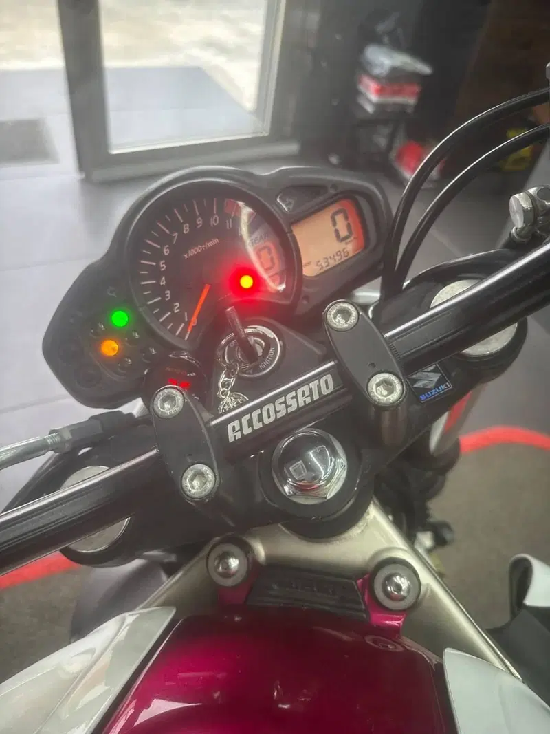 Suzuki SV 650 (2006 - 11) (9)