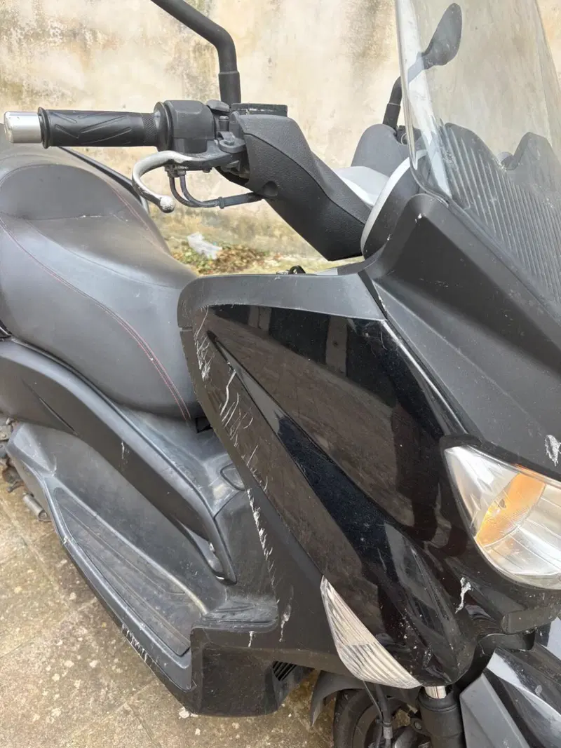 Yamaha X-Max 125 (2010 - 13) (5)