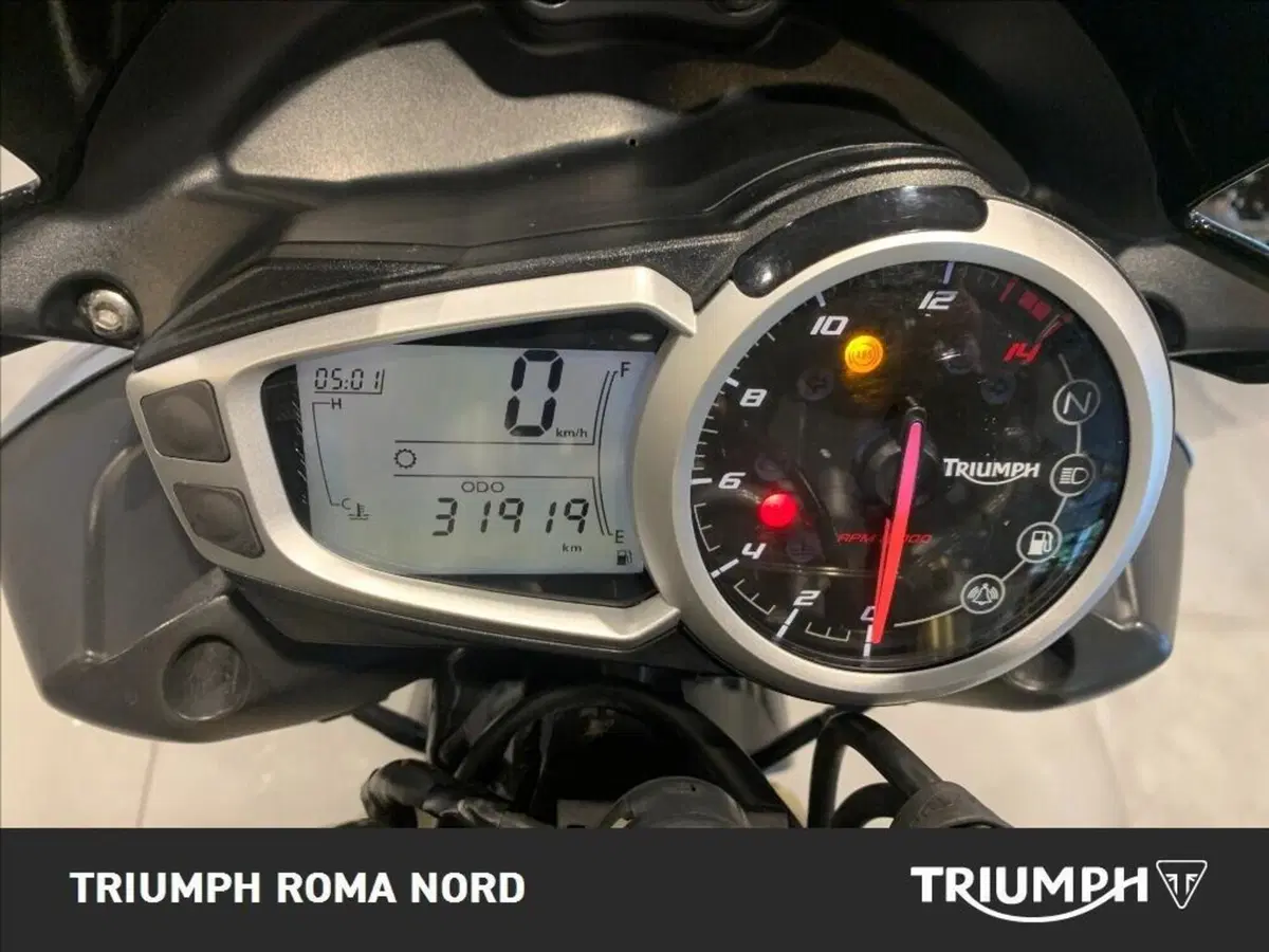 Triumph Street Triple (2007 - 12) (5)