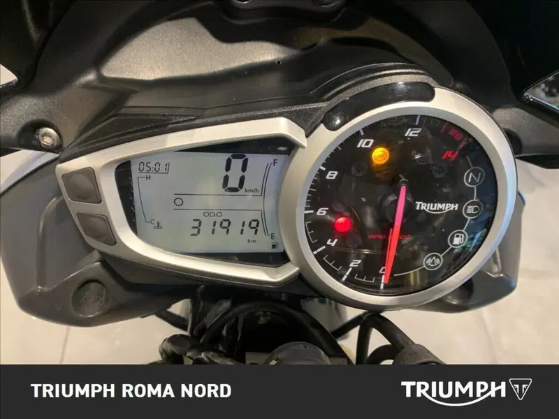 Triumph Street Triple (2007 - 12) (5)