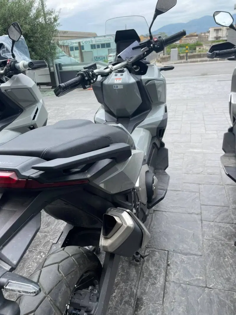 Honda X-ADV 750 DCT (2021 - 24) (5)