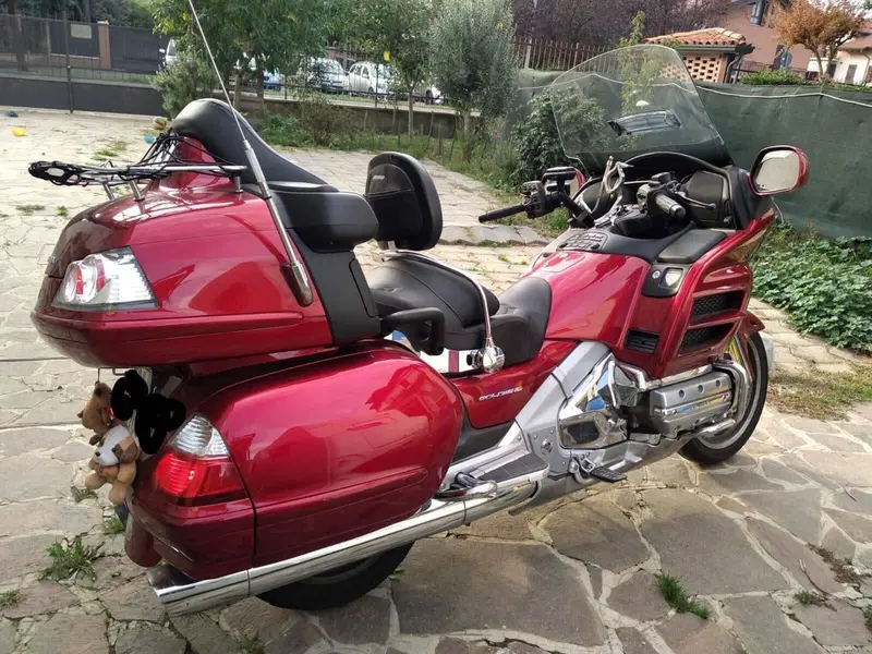 Honda GL 1800 Gold Wing (2007 - 11) (2)
