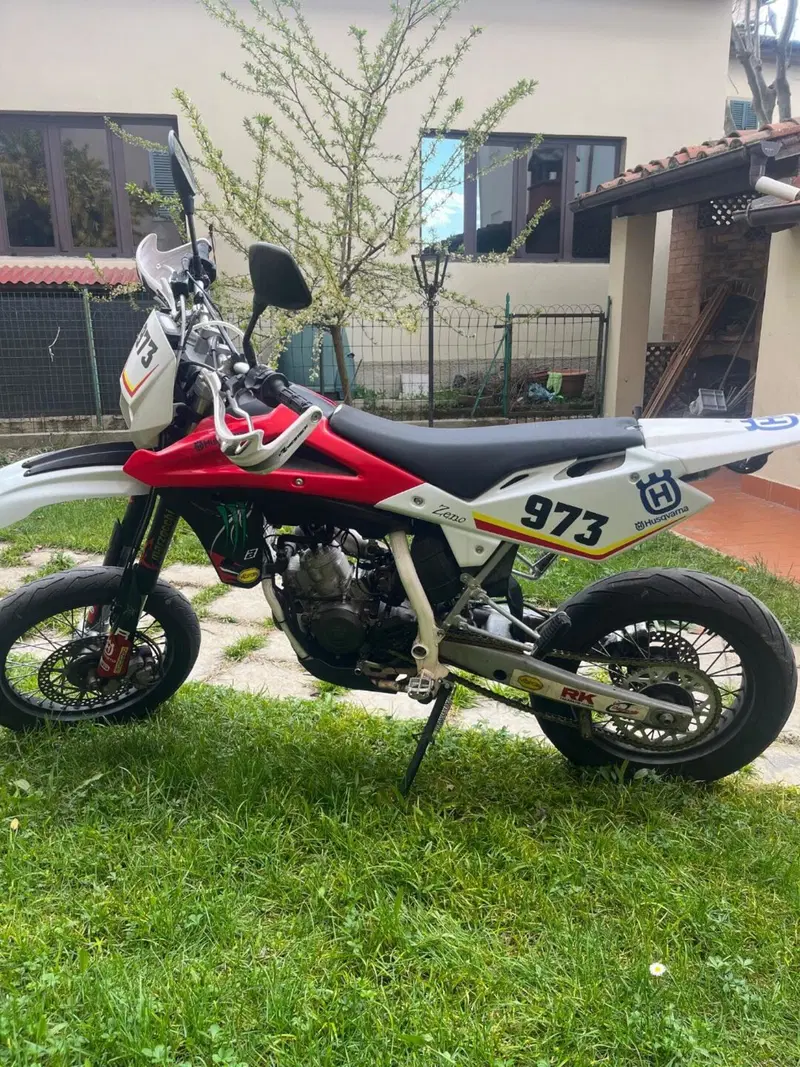 Husqvarna SMS 125 4 (2010 - 12) (2)