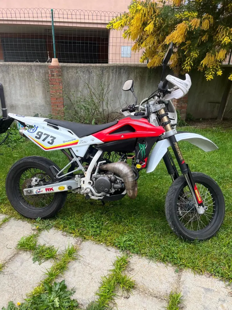 Husqvarna SMS 125 4 (2010 - 12) (3)
