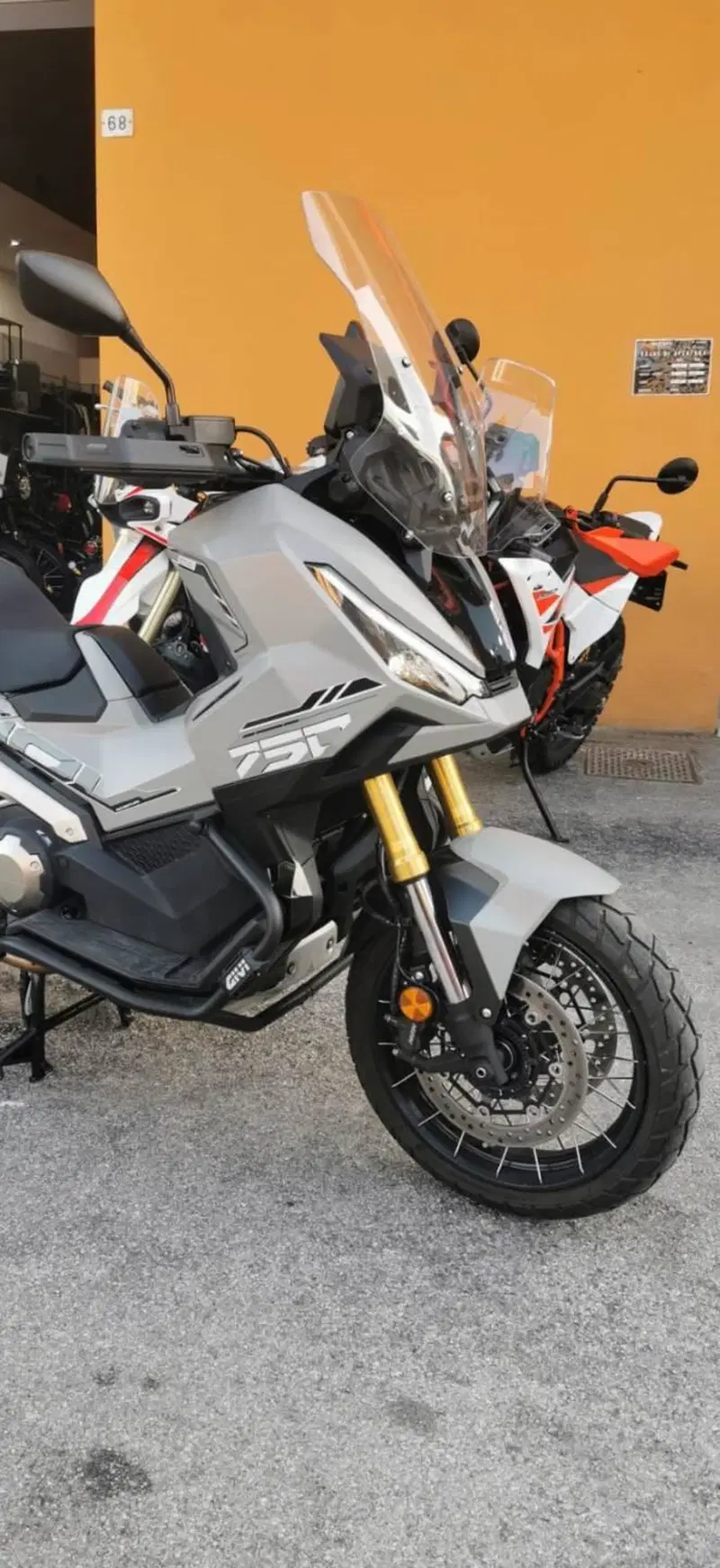 Honda X-ADV 750 (2025 - 26) (2)