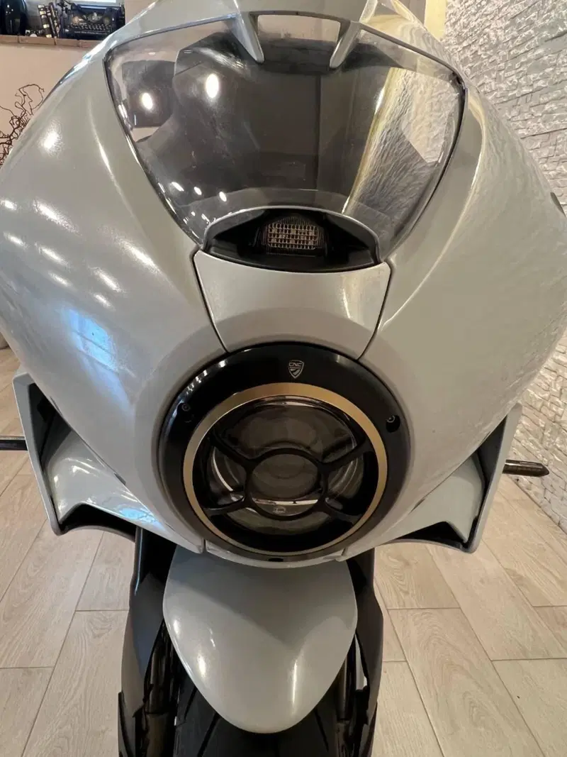MV Agusta Superveloce 800 S (2021 - 25) (9)